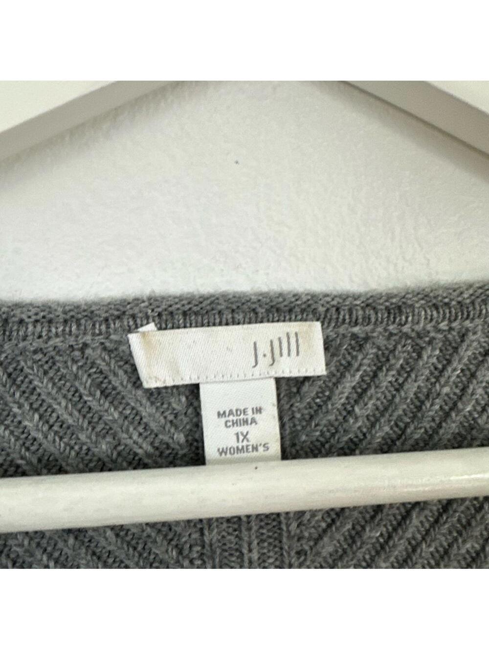 J. Jill Women’s Grey V-Neck Long Sleeve Sweater Size 1X - Picture 3 of 5